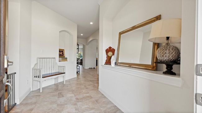 Foyer | Image 22