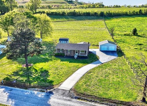 970 Wheelerfield Rd, Mount Pleasant, TN, 38474-1965 | Card Image