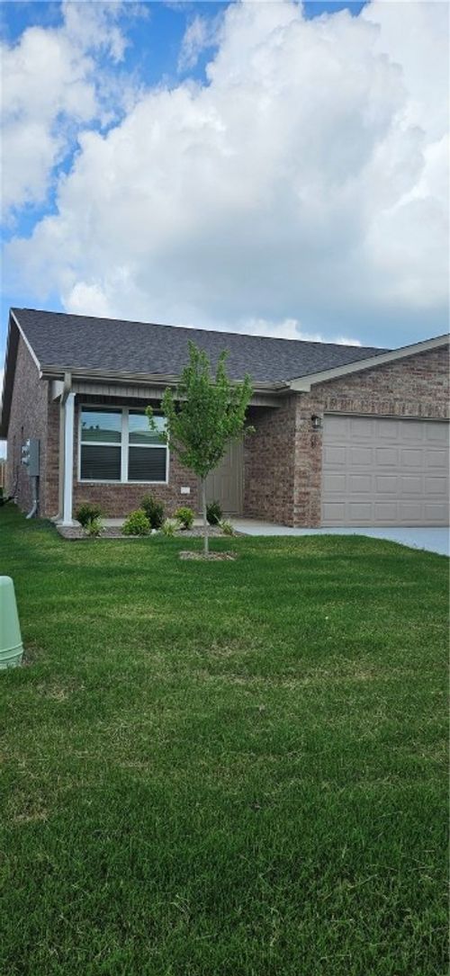 6813 Nw Trevy St, Bentonville, AR, 72713 | Card Image
