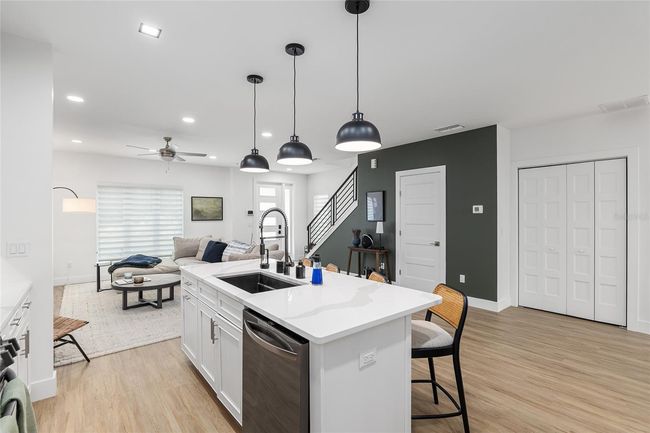 3317 Sw 50 Th Dr, Townhouse with 3 bedrooms, 3 bathrooms and null parking in GAINESVILLE FL | Image 13