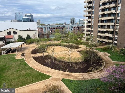 apt-521-1800 Old Meadow Rd, MCLEAN, VA, 22102-1811 | Card Image