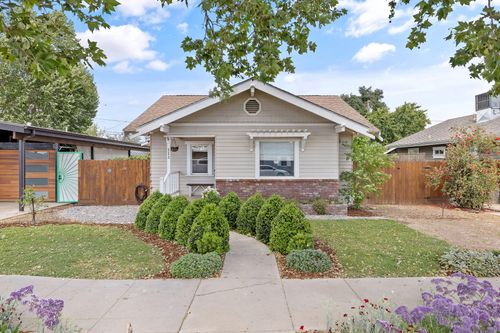 533 S E Street, Exeter, CA, 93221 | Card Image