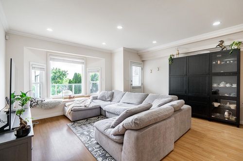 1124 Rochester Ave, Coquitlam, BC, V3K2X4 | Card Image