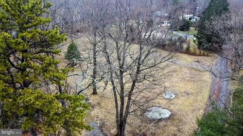 373 Birch Rd, BREEZEWOOD, PA, 15533-9601 | Card Image