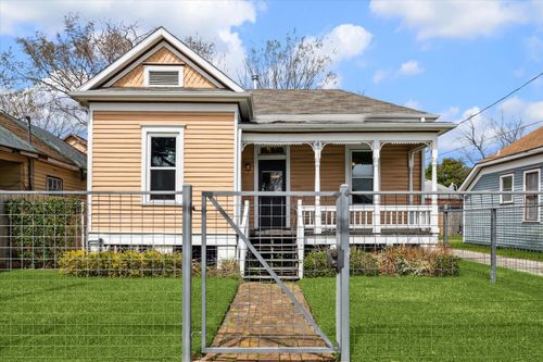 411 Marie St, Houston, TX, 77009-8029 | Card Image