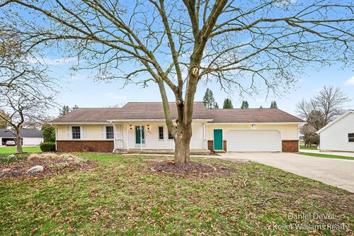 8825 Cottonwood Drive, Georgetown Charter Township, MI, 49428 | Card Image