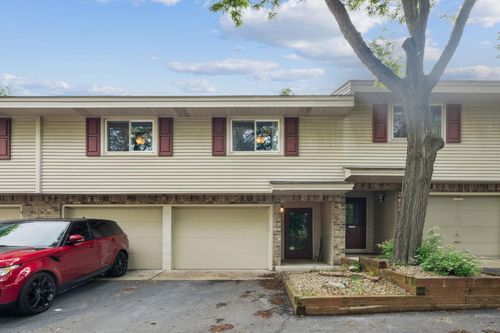 28 Garden Dr, Burnsville, MN, 55337-4143 | Card Image