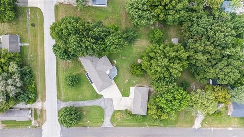 609 Main St, East Lynne, MO, 64743-1005 | Card Image