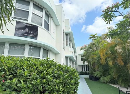 15-319 W 28th St, Miami Beach, FL, 33140-4301 | Card Image