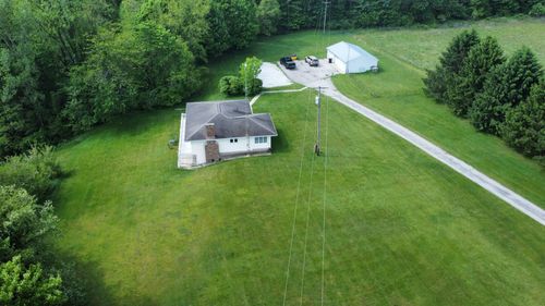 440 Pucker St, Niles, MI, 49120-1180 | Card Image