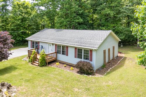 222 Greenwood Ln Se, Copper Hill, VA, 24079-2732 | Card Image