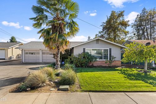 241 Ne Savage St, Grants Pass, OR, 97526-1309 | Card Image