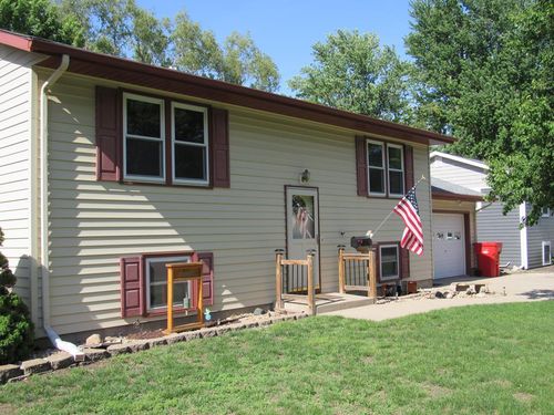 510 1st Ave Ne, Badger, IA, 50516-7532 | Card Image