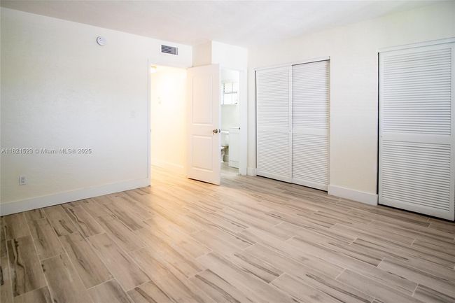 APT-1019 - 8650 Sw 67 Th Ave, Condo with 2 bedrooms, 3 bathrooms and null parking in Pinecrest FL | Image 16