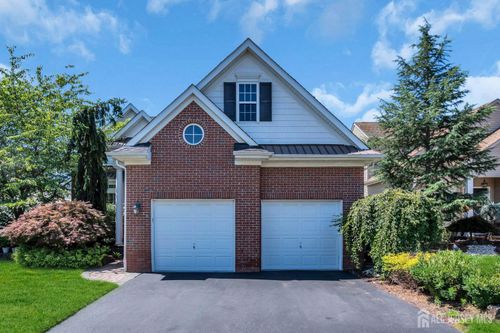10 Nappa Ct, Monroe, NJ, 08831-5305 | Card Image