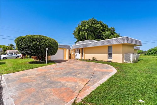 5405 Bayberry Lane, Tamarac, FL, 33319 | Card Image