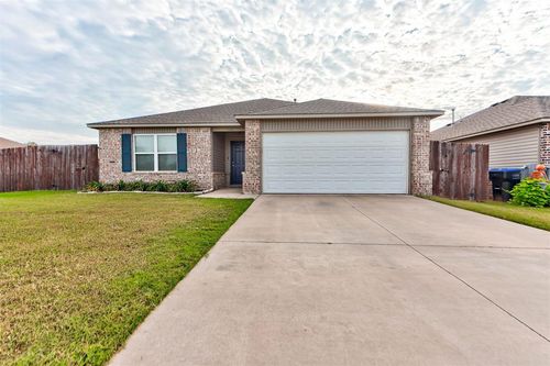 1101 Limestone Dr, Noble, OK, 73068-0019 | Card Image