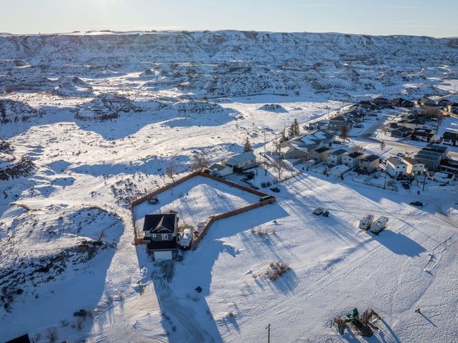 815 3 Street Sw, Home with 0 bedrooms, 0 bathrooms and null parking in Drumheller AB | Image 9