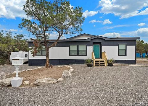 6739 Whartons Dock Rd, Bandera, TX, 78003 | Card Image