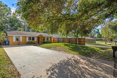 5438 Potter Street, House other with 3 bedrooms, 2 bathrooms and null parking in Sarasota FL | Image 3