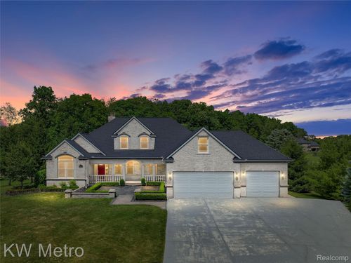 6-65884 Windrose Ct, Ray Twp, MI, 48096-1837 | Card Image