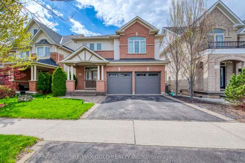 4831 Columbus Dr, Burlington, ON, L7M0J4 | Card Image