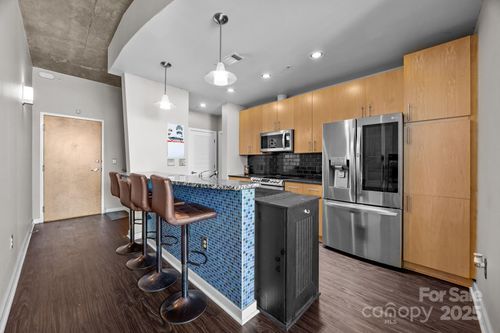 unit-2612-210 N Church St, Charlotte, NC, 28202-2386 | Card Image