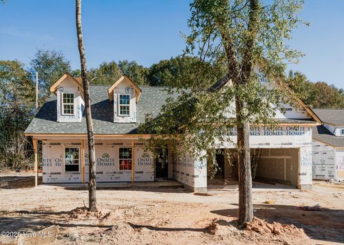 225 Telluride Ct, Aberdeen, NC, 28315-7202 | Card Image