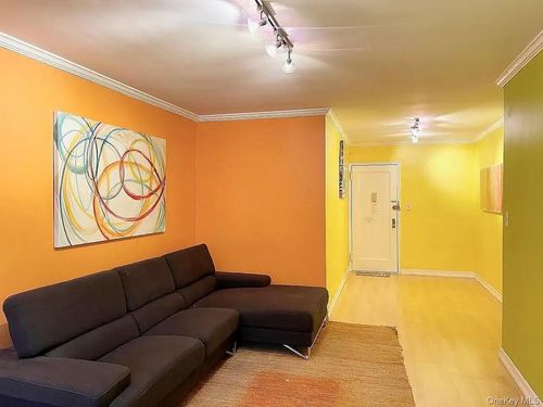 apt-2a-142 26th Ave, Flushing, NY, 11354-1711 | Card Image