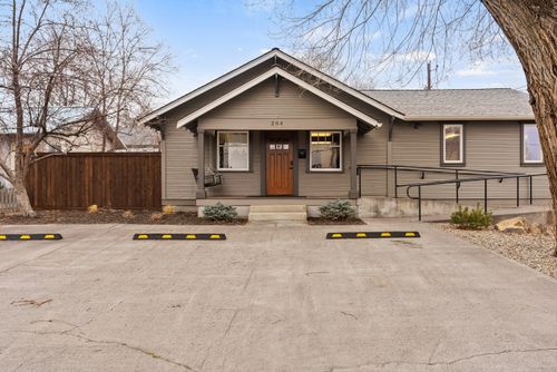 204 Ne 4th St, Bend, OR, 97701-5159 | Card Image