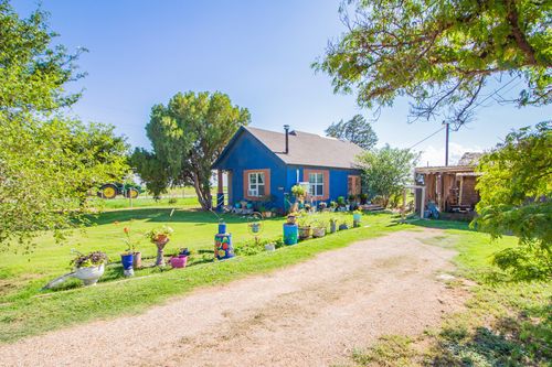 6425 E Woodrow Rd, Slaton, TX, 79364-8715 | Card Image