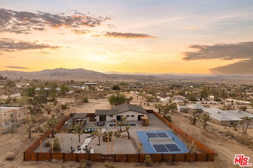 61475 Onaga Trl, Joshua Tree, CA, 92252-3181 | Card Image