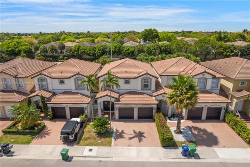 11324 Nw 74th Ter, Medley, FL, 33178-1363 | Card Image