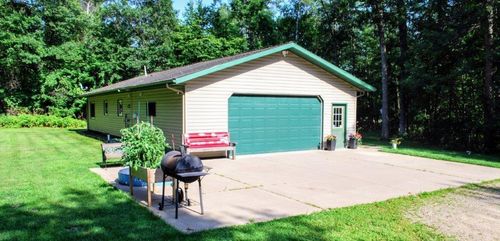 11277 Gull River Rd, East Gull Lake, MN, 56401-3181 | Card Image