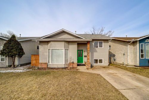 131 Beaverbrook Rd N, Lethbridge, AB, T1H5Z7 | Card Image