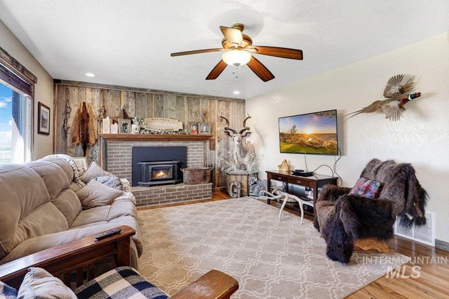 2040 E 2200 N, House other with 9 bedrooms, 6 bathrooms and 2 parking in Twin Falls ID | Image 22