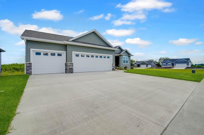 2832 Autumn Woods Dr, House other with 4 bedrooms, 3 bathrooms and null parking in Cedar Falls IA | Image 44