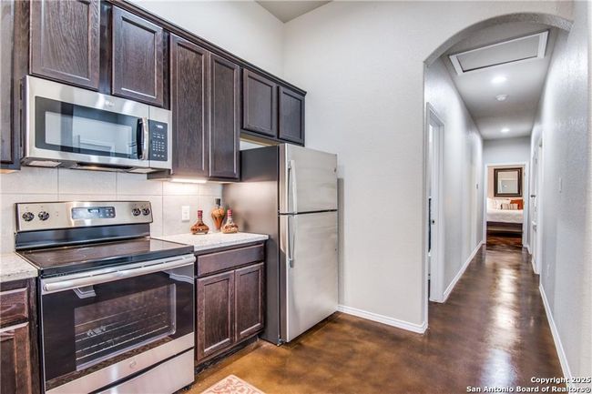 1114 Renee Way, Home with 3 bedrooms, 2 bathrooms and null parking in Seguin TX | Image 8
