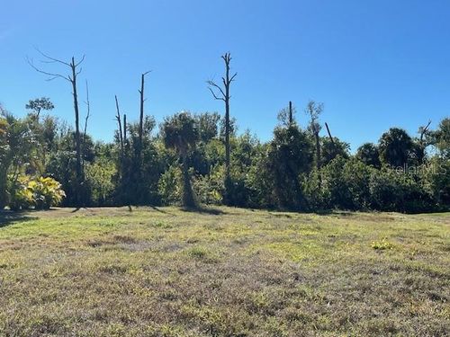 8 Tournament Rd, Rotonda West, FL, 33947-2193 | Card Image