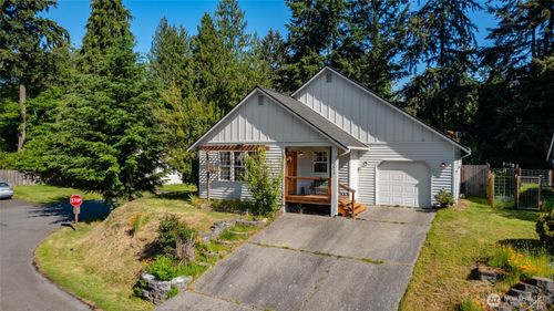 3615 Britzman Loop, Clinton, WA, 98236-9251 | Card Image