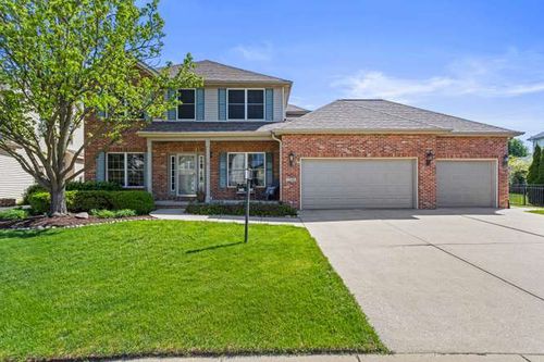 2208 Mullikin Dr, Champaign, IL, 61822-8591 | Card Image