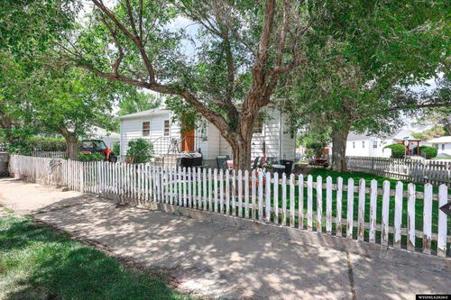 906 Ruby St, Rock Springs, WY, 82901-5456 | Card Image