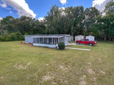 1670 Ne 132 Nd Ln, House other with 2 bedrooms, 1 bathrooms and null parking in Trenton FL | Image 1