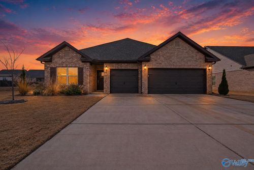 114 Headen Ln, Huntsville, AL, 35811-9860 | Card Image