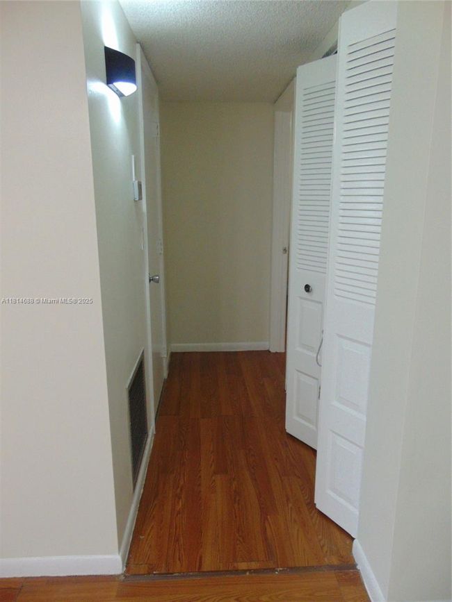 APT-205 - 1931 Sabal Palm Dr, Condo with 2 bedrooms, 2 bathrooms and null parking in Davie FL | Image 14
