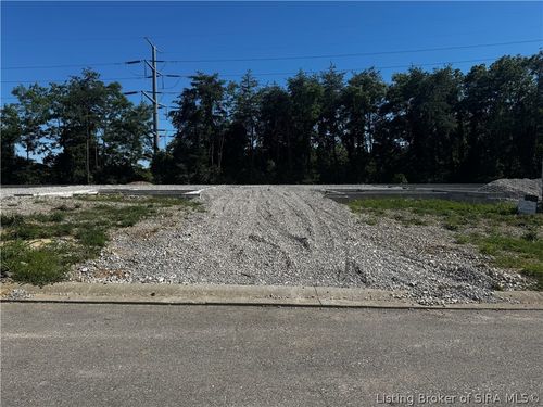 802 Katie Ln, New Albany, IN, 47150-2143 | Card Image
