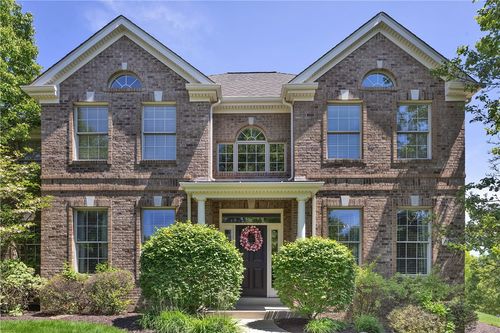 408 Honey Locust Dr, Cranberry Twp, PA, 16066-3764 | Card Image