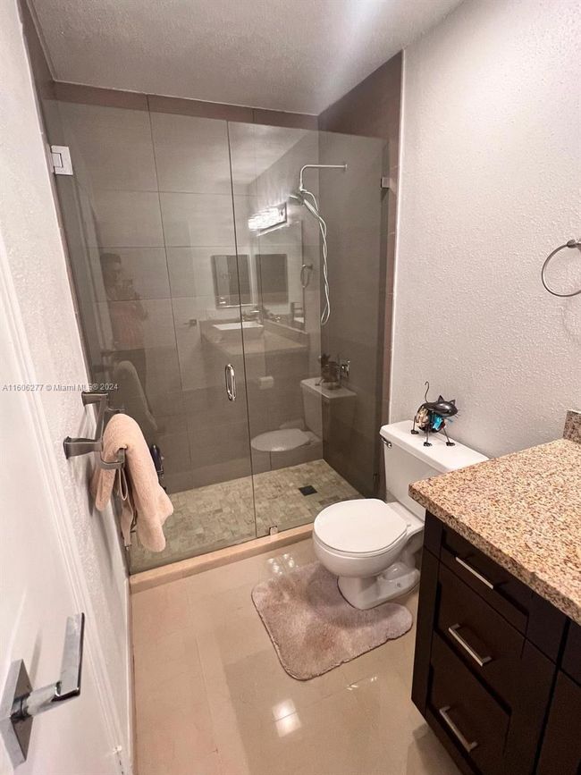 APT-1236 - 733 Riverside Dr, Condo with 1 bedrooms, 1 bathrooms and null parking in Coral Springs FL | Image 22