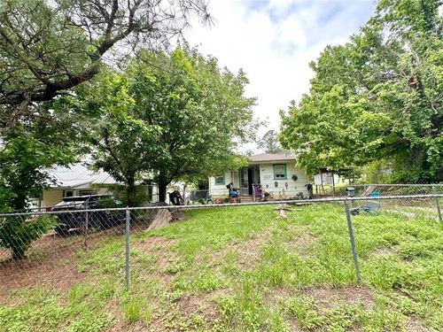 804 S Pottenger Ave, Shawnee, OK, 74801-8239 | Card Image