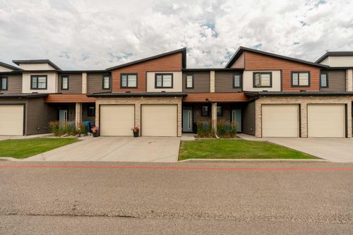 4-414 Highlands Blvd W, Lethbridge, AB, T1J5K5 | Card Image